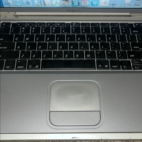Apple π PowerBook G4 Laptop - Picture 4 of 13